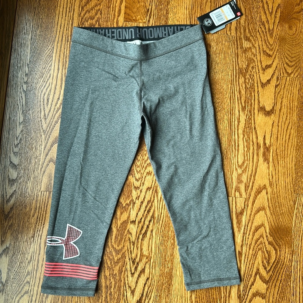 NWT Under Armour Fitted Crop Pant, Size Small